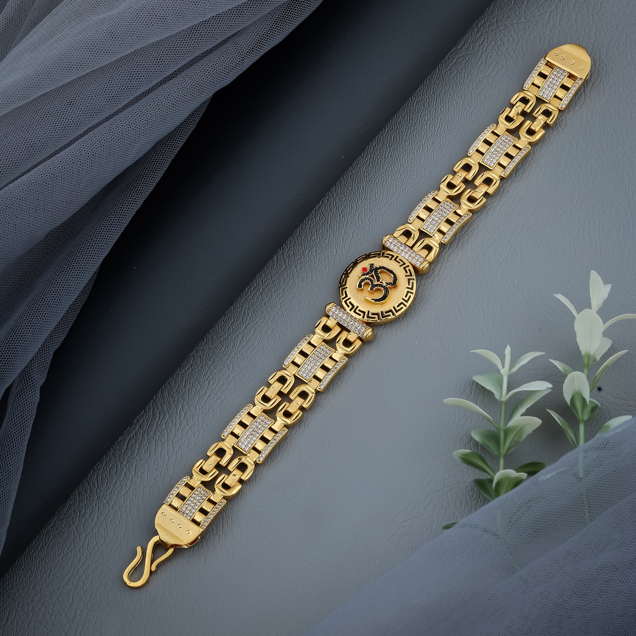 Classic Om Greca Link Bracelet