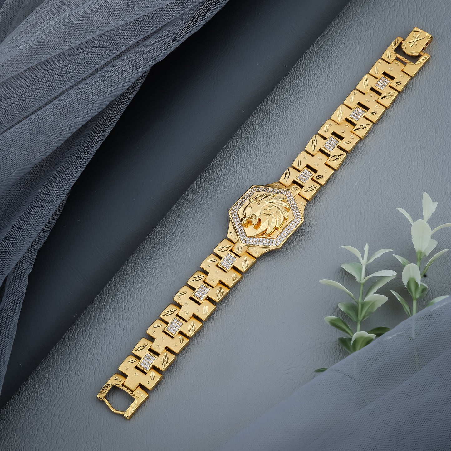 Golden Guardian Lion Link Bracelet