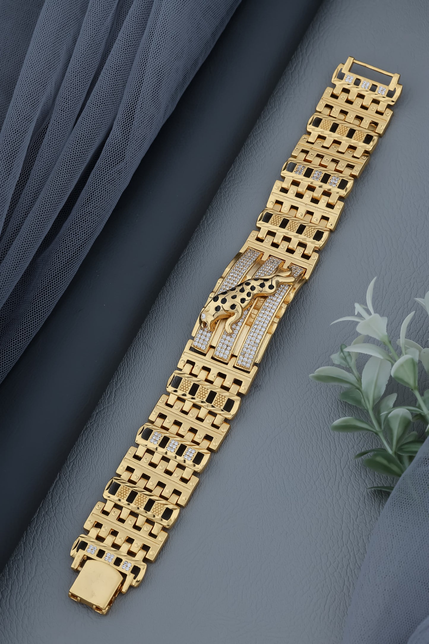 Luxurious Crystal-Striped Gold Bracelet with Black Enamel Jaguar