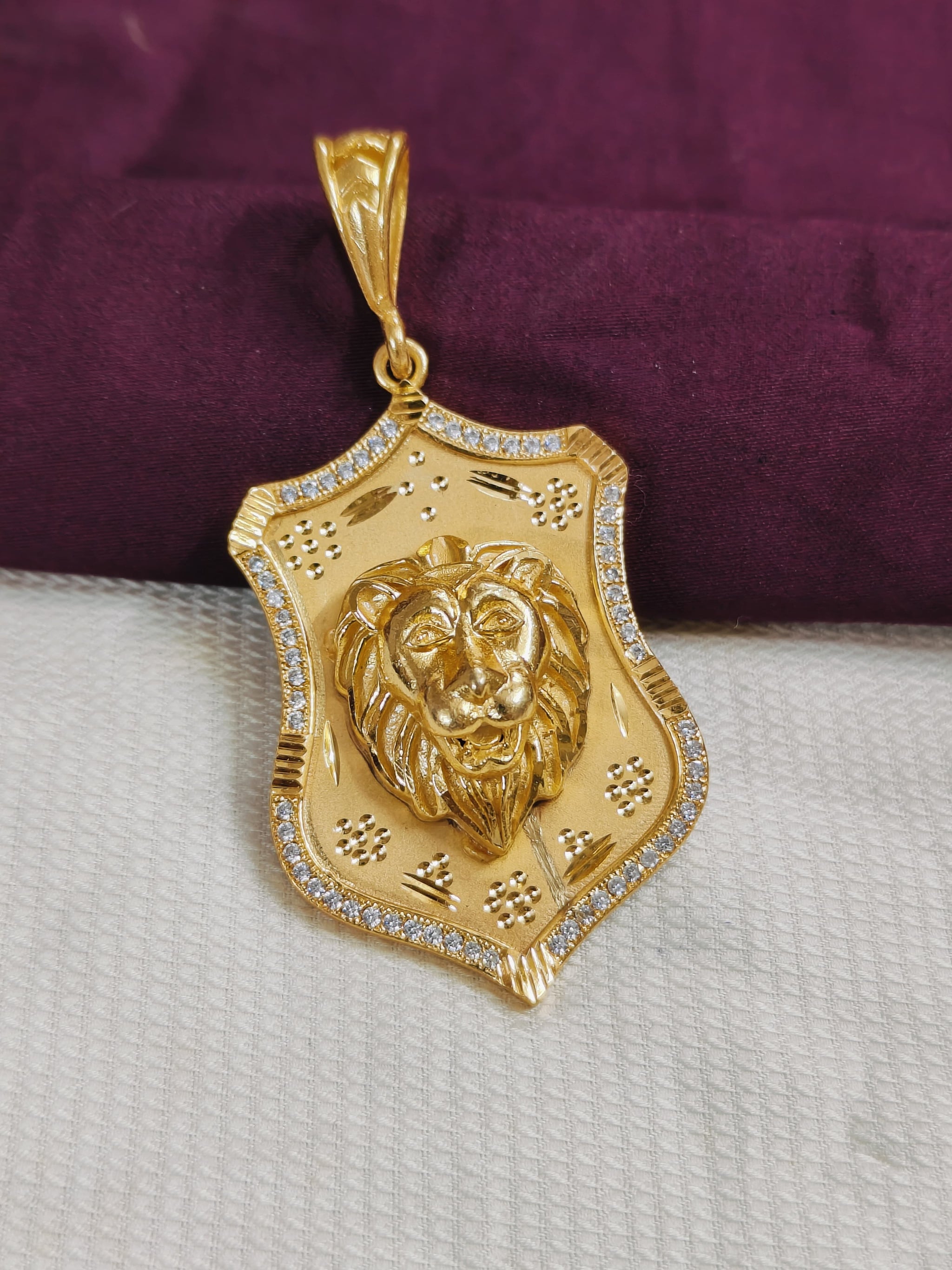 big pendan