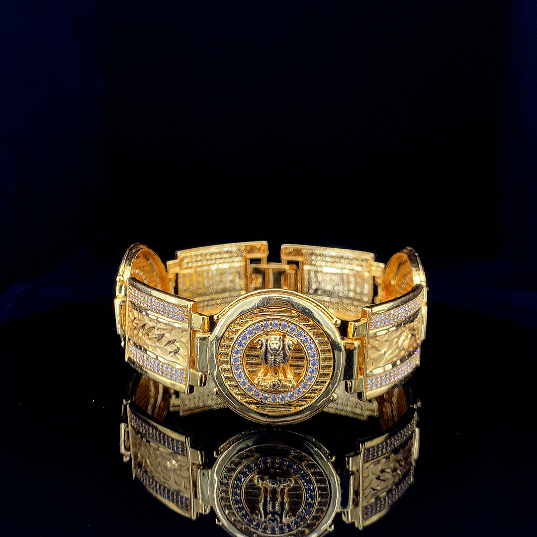 Men’s Gold-Plated Royal Lion Head Statement Bracelet with Pavé Links