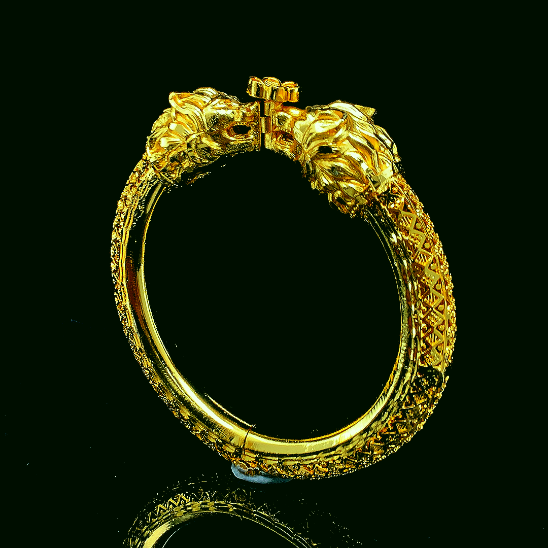 Majestic Simha: Antique Gold Lion-Head Statement Kada