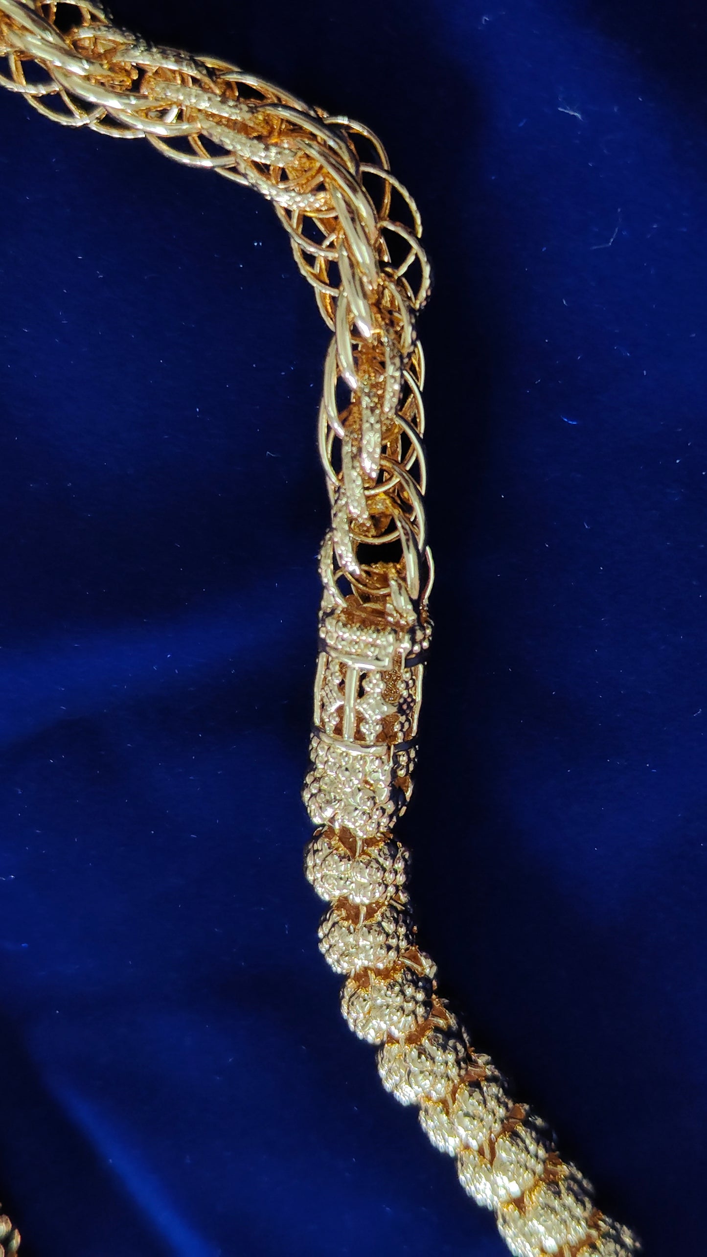 Gold men chain