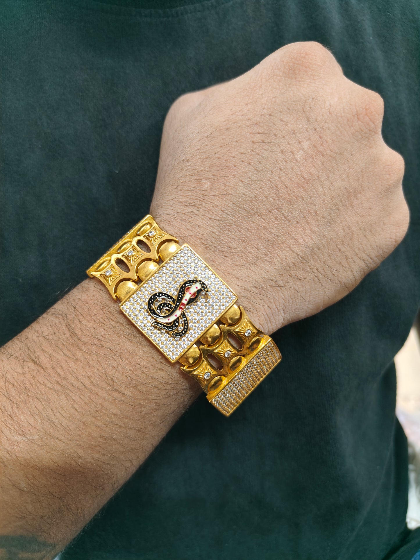Bracelet