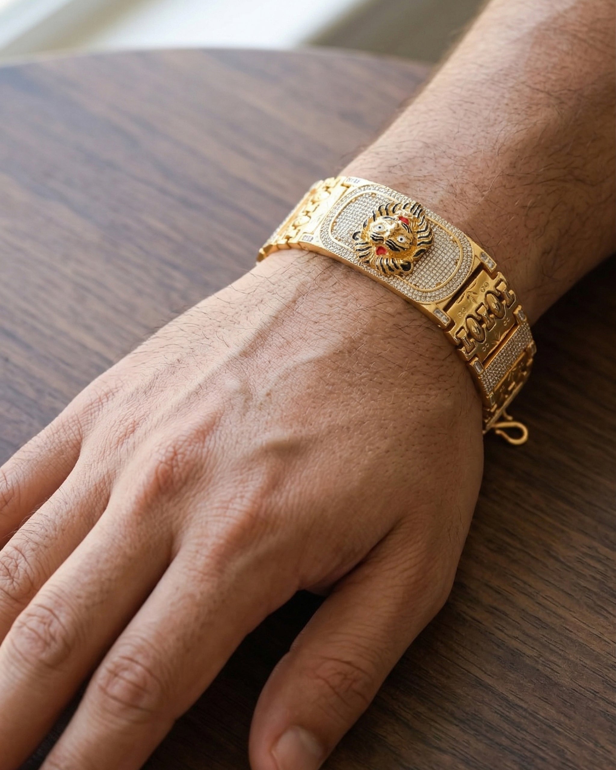 Majestic Lion Head Gold-Plated Men's Bracelet with Cubic Zirconia Accents